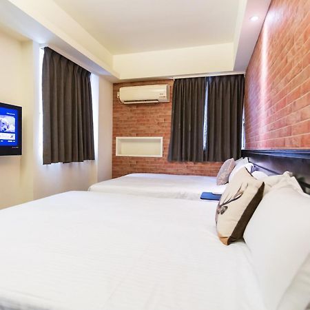 Newrise Hotel Kaohsiung Bagian luar foto