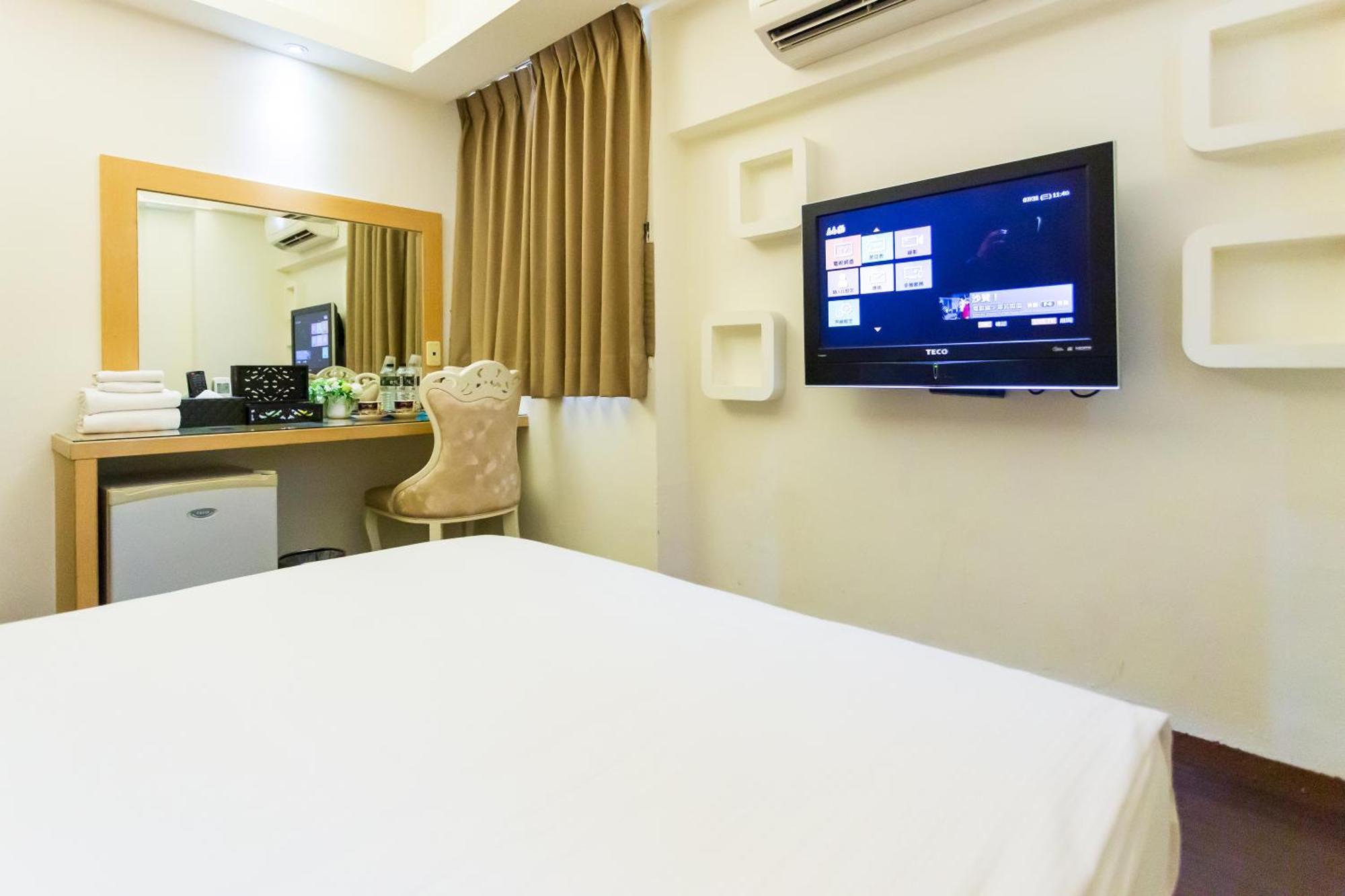 Newrise Hotel Kaohsiung Bagian luar foto