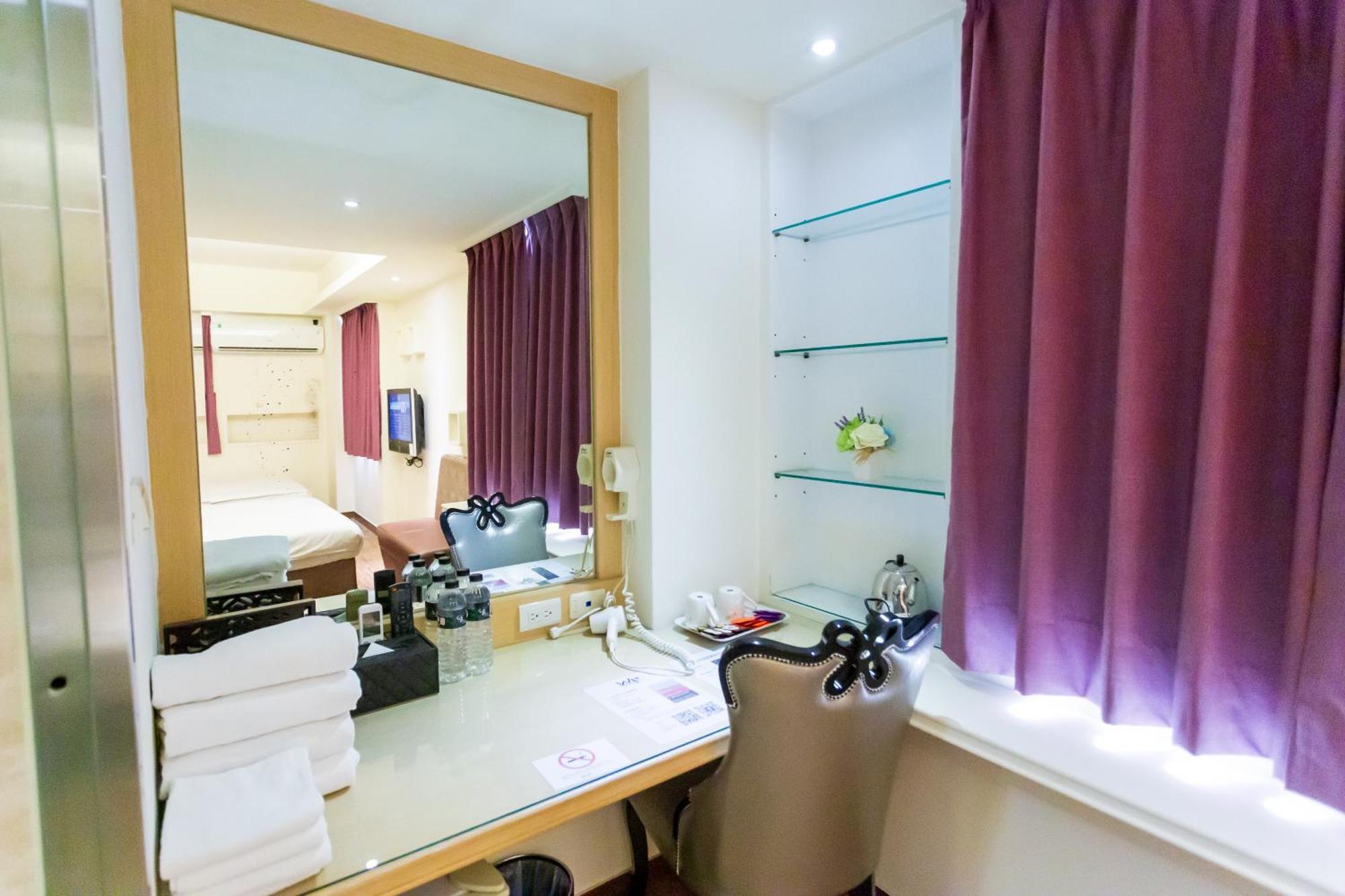 Newrise Hotel Kaohsiung Bagian luar foto