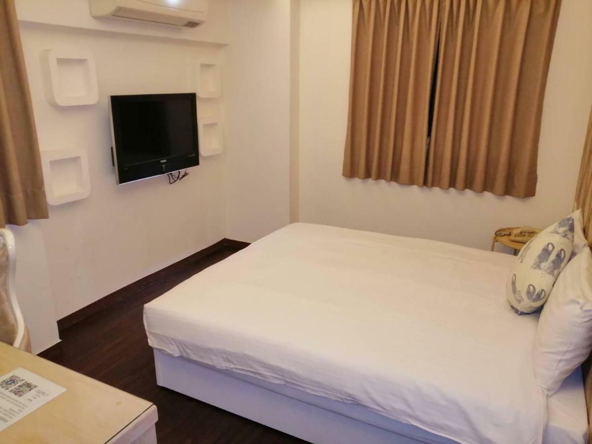 Newrise Hotel Kaohsiung Bagian luar foto