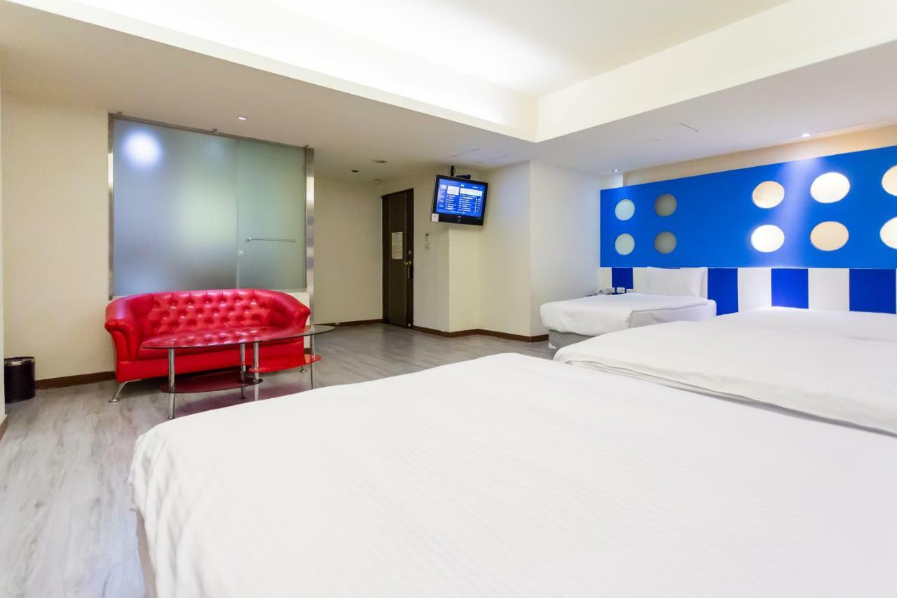 Newrise Hotel Kaohsiung Bagian luar foto